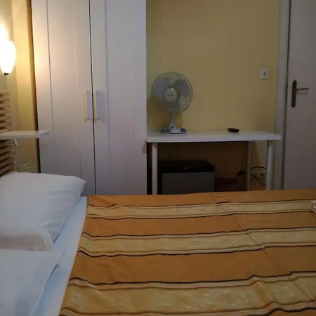 Testa Gioacchino B&B 3*