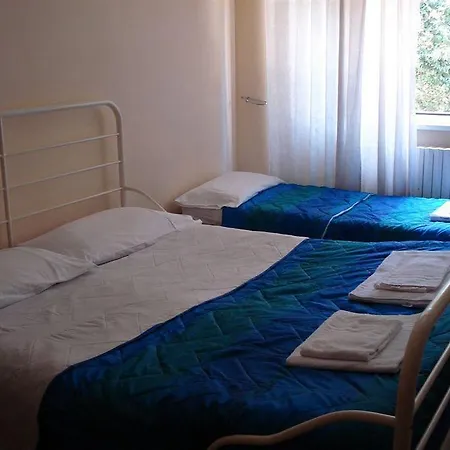 Testa Gioacchino Oda ve Kahvaltı 3*