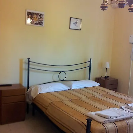 فندق مبيت وإفطار Testa Gioacchino 3*