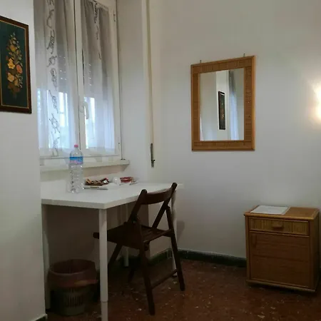 Testa Gioacchino Panzió Róma