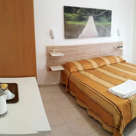 Nocleg ze śniadaniem Testa Gioacchino 3*